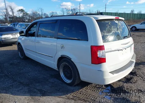 2012 Chrysler Town & Country Touring from USA, damaged, VIN 2C4RC1BG4CR303551